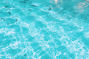 蓝色游泳池清新通透摄影图